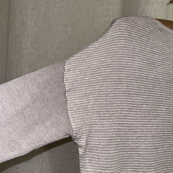 Beach Club S Linen Lightweight Crewneck Sweater Gray White Polka Stripes - Picture 8 of 13